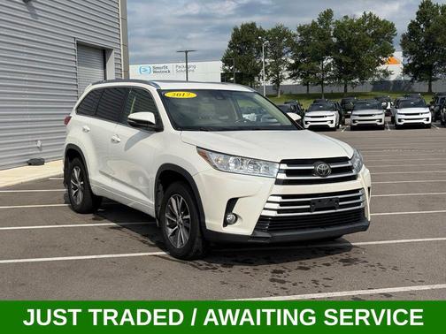 Blizzard Pearl 2017 Toyota Highlander XLE