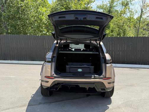 2026 Land Rover Range Rover Evoque Dynamic SE