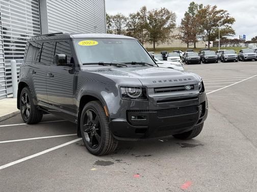 2023 Land Rover Defender 110 V8