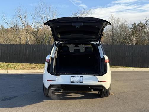 2023 Land Rover Range Rover Sport SE