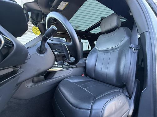 2023 Land Rover Range Rover Sport SE