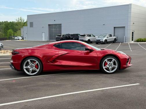 Red Mist Metallic Tintcoat 2021 Chevrolet Corvette Stingray w/2LT