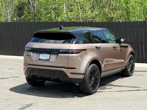 Corinthian Bronze Metallic 2024 Land Rover Range Rover Evoque Core S