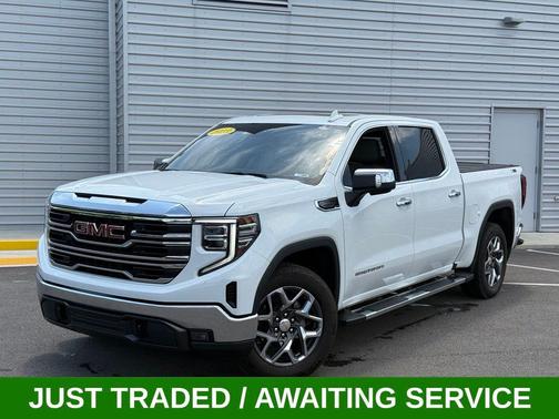 Summit White 2023 GMC Sierra 1500 SLT