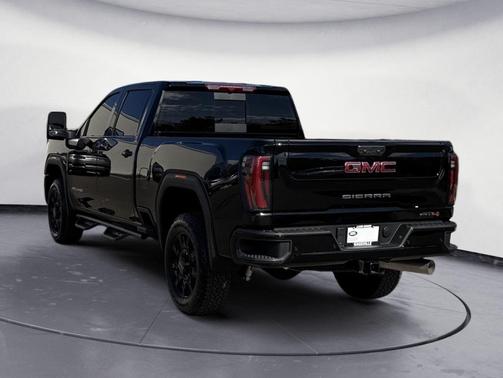2025 GMC Sierra 2500 AT4