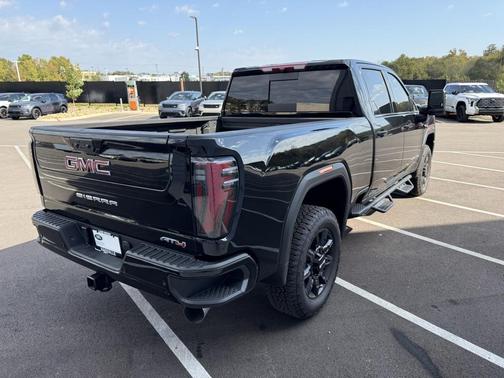 2025 GMC Sierra 2500 AT4