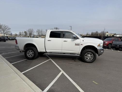 2018 RAM 2500 Laramie Crew Cab 4x4 6'4' Box