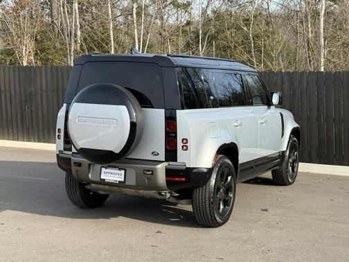 2023 Land Rover Defender 110 X-Dynamic SE