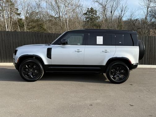 2023 Land Rover Defender 110 X-Dynamic SE