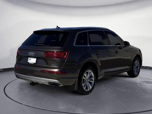 2017 Audi Q7 3.0T Premium