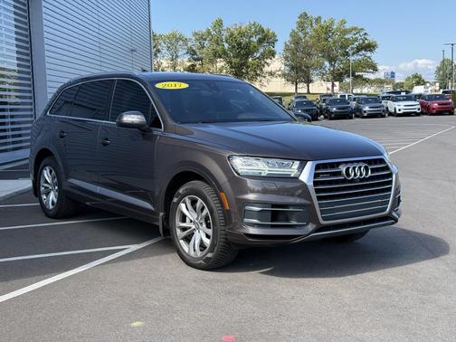 2017 Audi Q7 3.0T Premium
