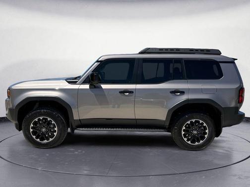 Meteor 2026 Toyota Land Cruiser Base