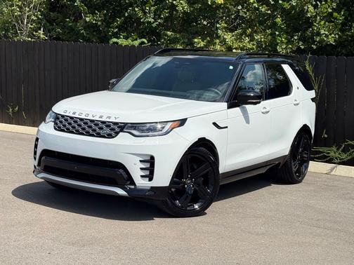 Fuji White 2026 Land Rover Discovery Gemini Edition AWD