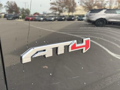 2023 GMC Yukon 4WD AT4