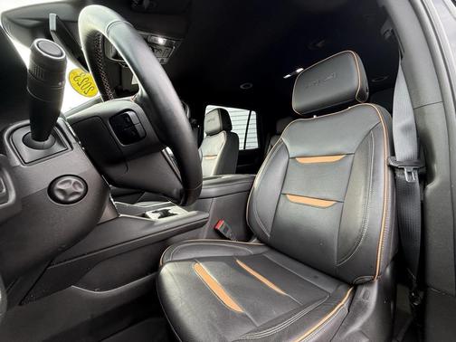 2023 GMC Yukon 4WD AT4