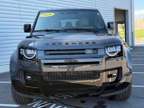 2026 Land Rover Defender V8