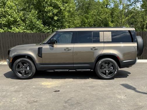 2025 Land Rover Defender 130 P300 S