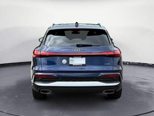 Navarra Blue Metallic 2025 Audi Q5 Prestige TFSI quattro S tronic