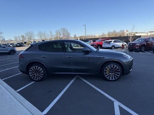 2023 Maserati Grecale Modena