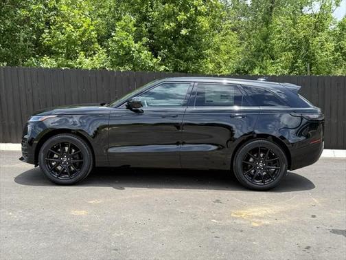 2026 Land Rover Range Rover Velar P250 SE R-Dynamic