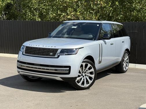 2025 Land Rover Range Rover P530 SE