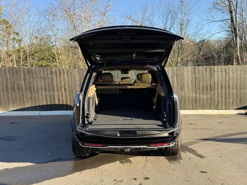 2025 Land Rover Range Rover P400 SE 7 Seat