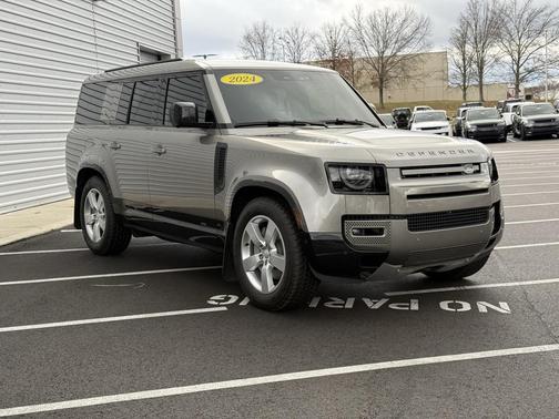 2024 Land Rover Defender 130 P400 X-Dynamic SE