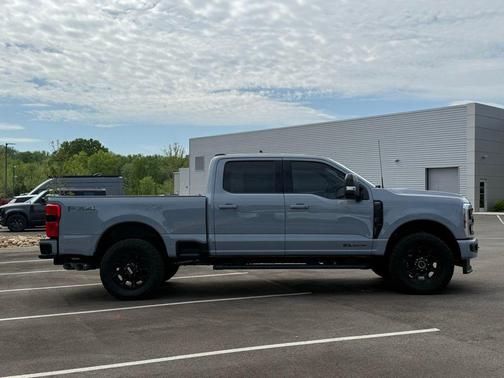 Glacier Gray Met Tri-Coat 2025 Ford F-250 Lariat