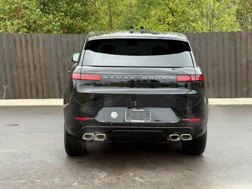 Santorini Black Metallic 2025 Land Rover Range Rover Sport SE