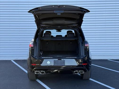 2025 Land Rover Range Rover Sport SE