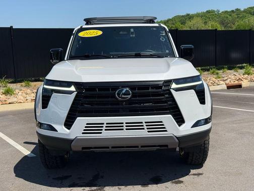 White Pearl 2025 Lexus GX 550 Overtrail+