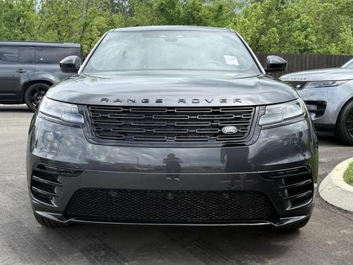 2026 Land Rover Range Rover Velar P250 SE R-Dynamic