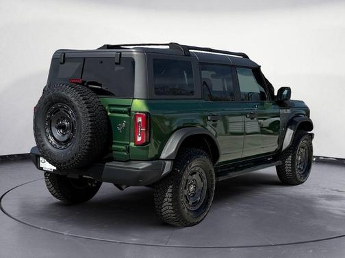 Green Metallic 2024 Ford Bronco Everglades