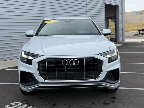 2021 Audi Q8 55 Premium Plus