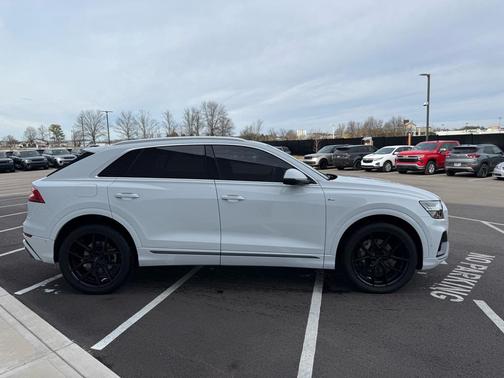 2021 Audi Q8 55 Premium Plus