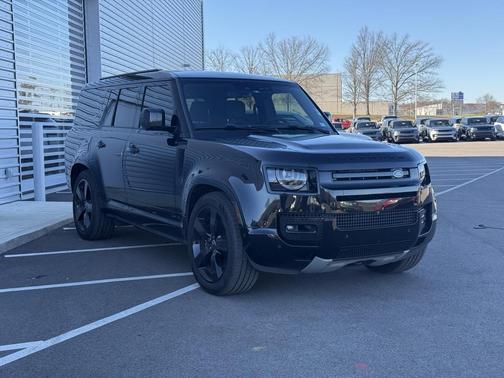 2024 Land Rover Defender V8