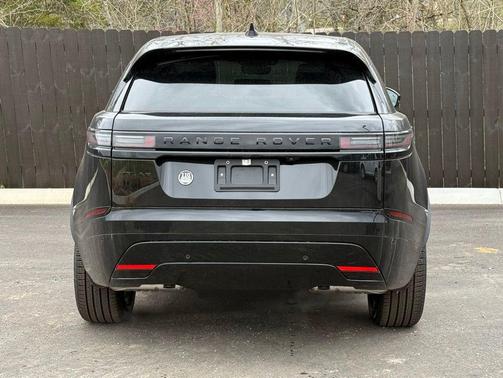 2025 Land Rover Range Rover Velar P250 SE R-Dynamic