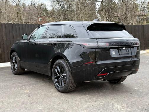 2025 Land Rover Range Rover Velar P250 SE R-Dynamic