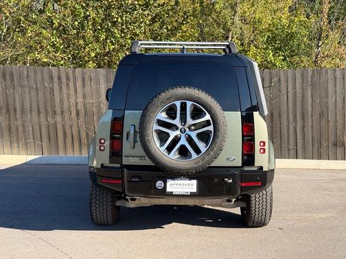 Pangea Green Metallic 2022 Land Rover Defender X-Dynamic HSE