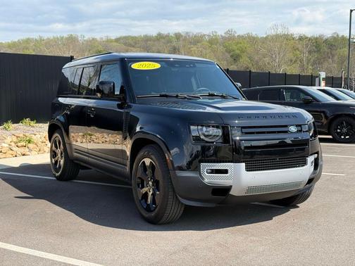 Santorini Black Metallic 2025 Land Rover Defender 110 P300
