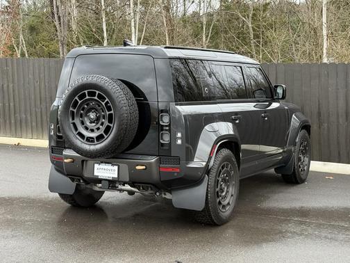 2025 Land Rover Defender V8
