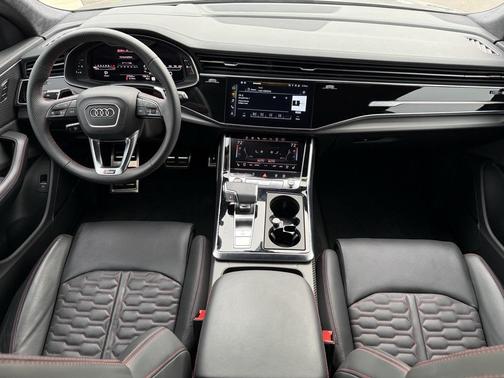 2024 Audi RS Q8 4.0T