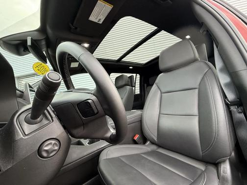 2024 Chevrolet Suburban 4WD Z71