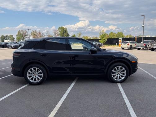 Black 2021 Porsche Cayenne Cayenne