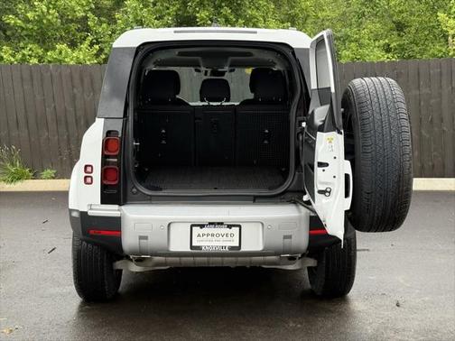 2022 Land Rover Defender 110 Standard