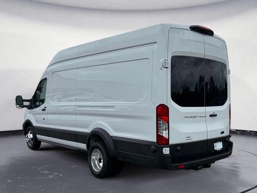 Oxford White 2025 Ford Transit-350 Base