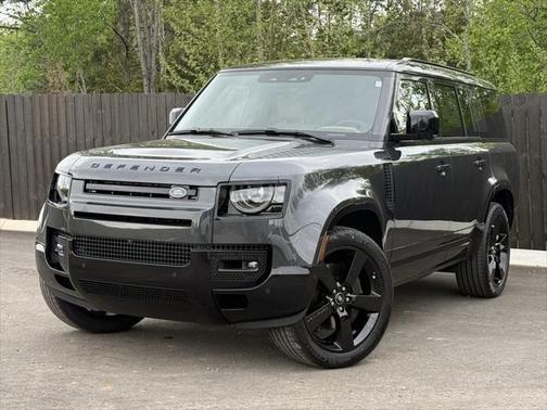 2025 Land Rover Defender 130 P400 X-Dynamic SE