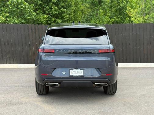 Varesine Blue Metallic 2025 Land Rover Range Rover Sport SE