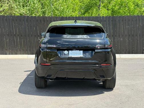 Santorini Black Metallic 2026 Land Rover Range Rover Evoque Dynamic SE