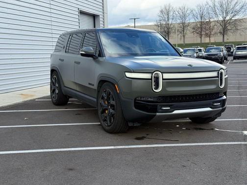 2022 Rivian R1S Launch Edition
